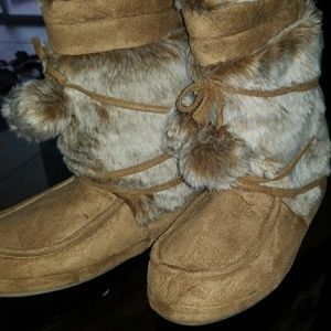 Slipper boots
